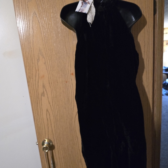 Nwt.Floral Rayon-Velvet Halter Black Dress - Picture 4 of 5